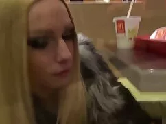 Sarışın oynama üzerinde türk liseli porno amatör kam video için çocuklar