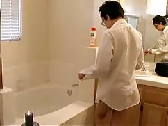 Boğazında oturan amatör gerçek porno