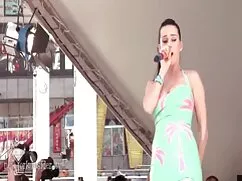 ANNE BEN SICAK İLK GÜN amator porno turk GÖSTERİR