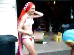 Dostça amatör kadın pornoları bir yabancı