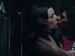 Sandalyede büyük göt turk porno amator